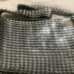 Vintage brand bag is the perfect accessory for fashion conscious women.